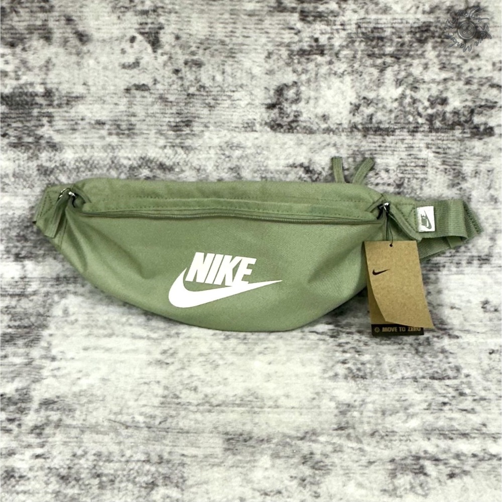 NWT -‎ Nike Heritage Waistpack (3L) Jade Horizon DB0490-370